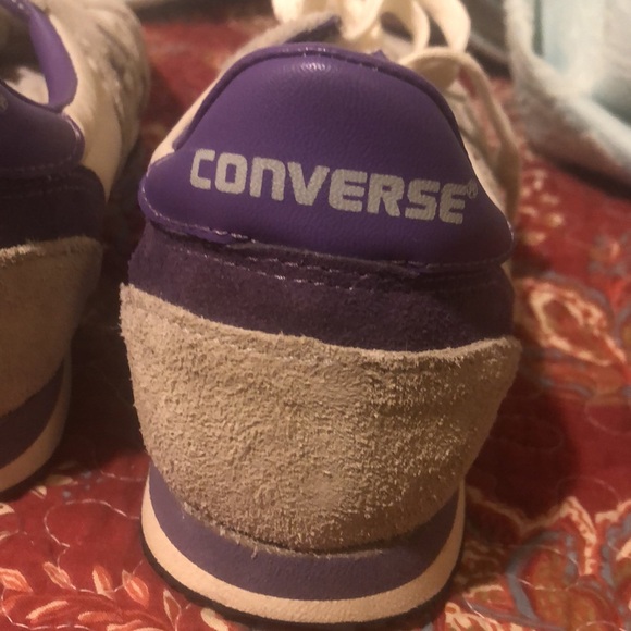 Never worn 1970’s vintage Converse running shoes. - Picture 9 of 16